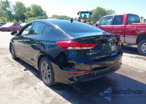 2017 Hyundai Elantra Se из США, поврежденный, VIN 5NPD84LF0HH209349